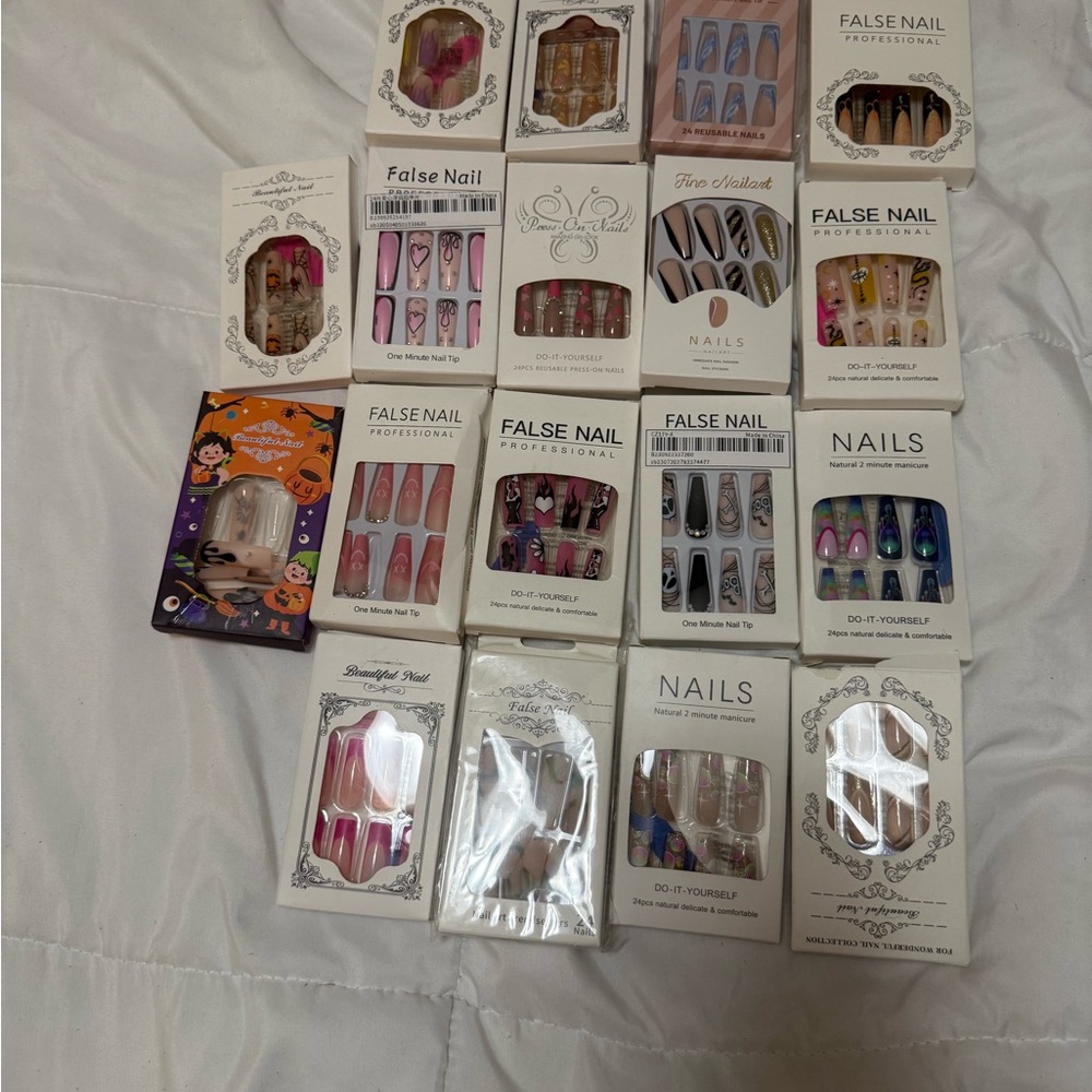 Press-On Nail Collection